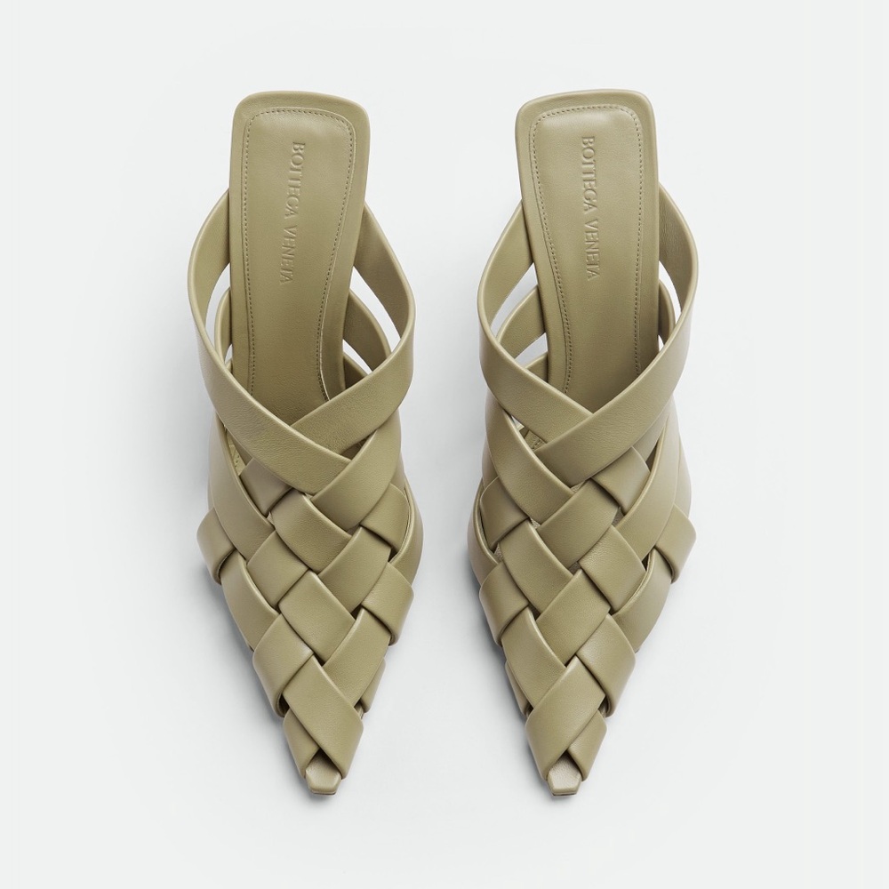 Bottega Veneta - Alfie Intrecciato Mule Pump in Travertine - Size 35